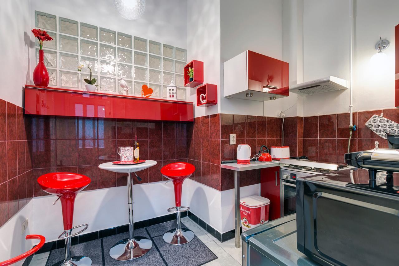 Sweet Dreams At King Street Silver Apartment บูดาเปสต์ ภายนอก รูปภาพ