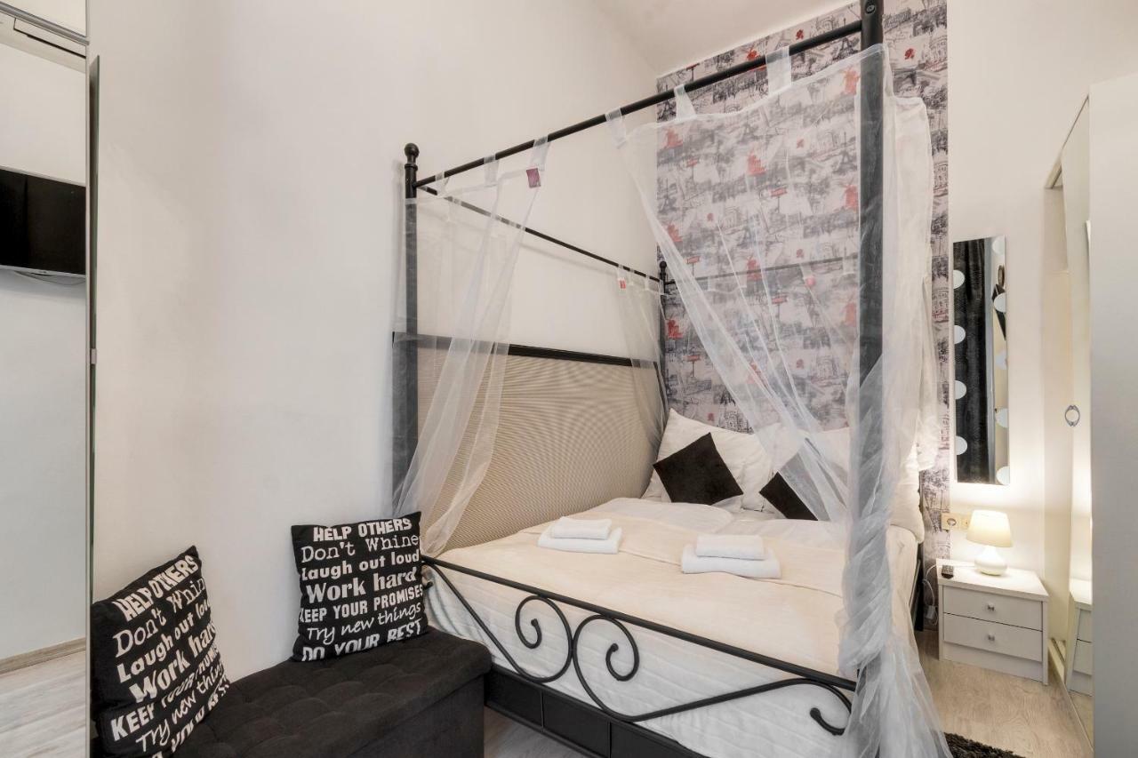 Sweet Dreams At King Street Silver Apartment บูดาเปสต์ ภายนอก รูปภาพ